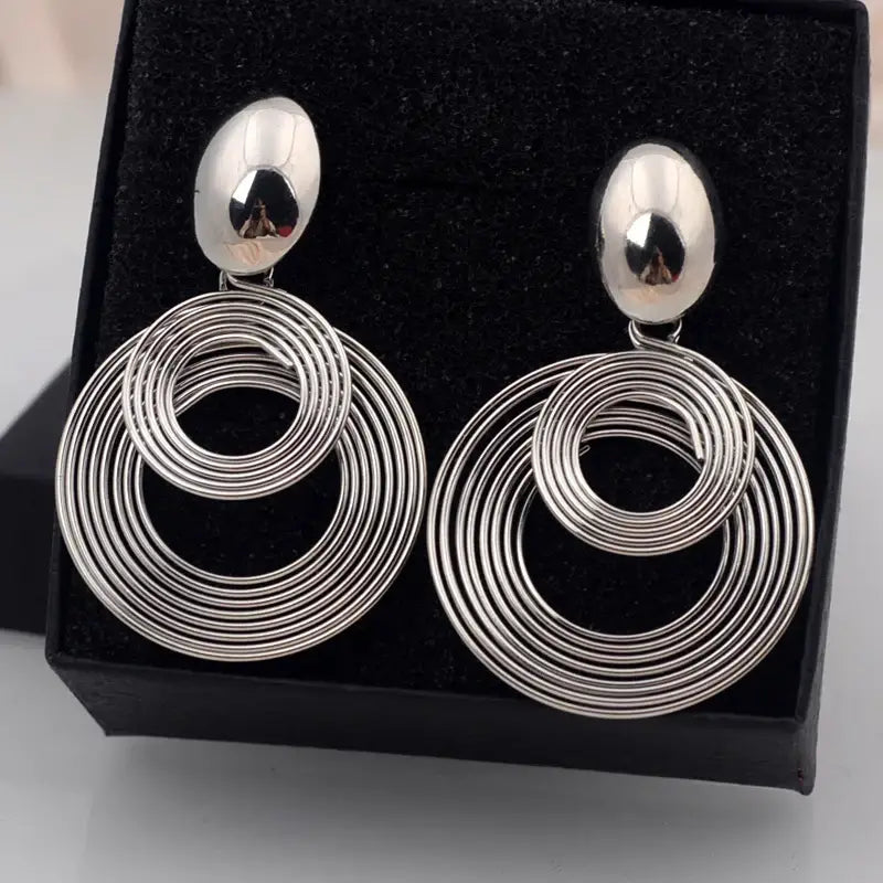 Silver multi-circle statement earrings with trendy big round dangle earrings shape