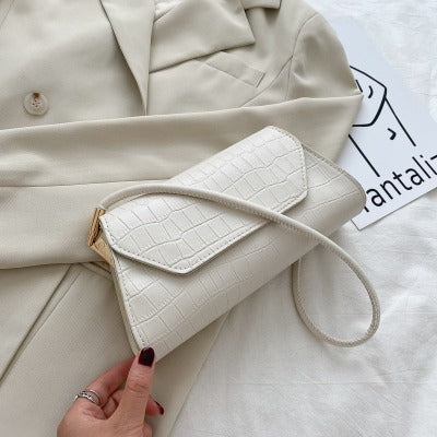 white One-Shoulder Baguette Bag