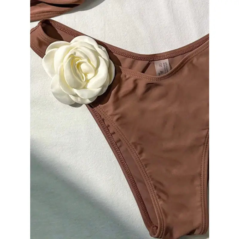 Conjunto de bikini de flores tridimensionales 
