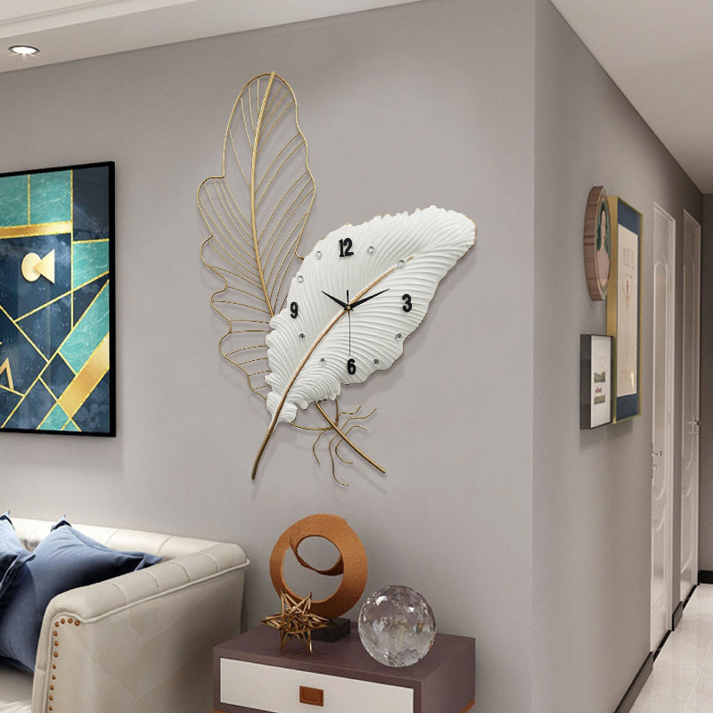 Decorative Feather Clock