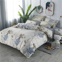 Floral patterned bedding set.