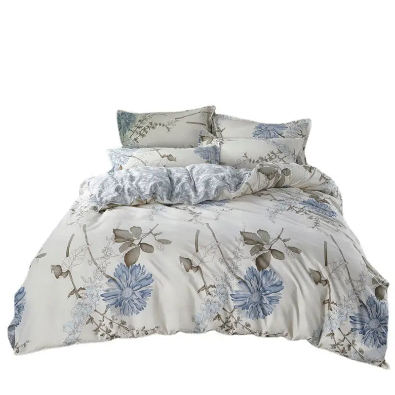 Floral patterned bedding set.