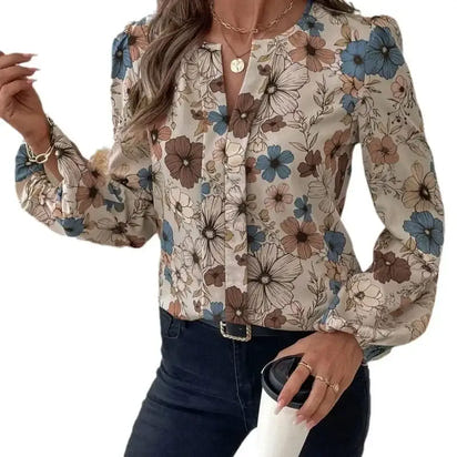Floral print blouse.