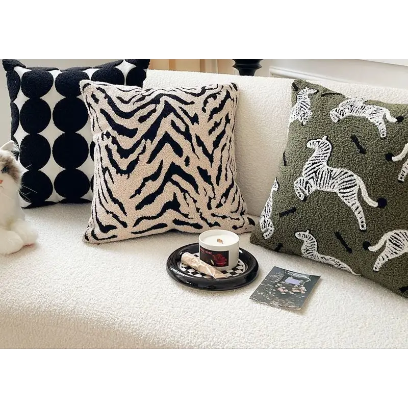 Decorative throw pillows.