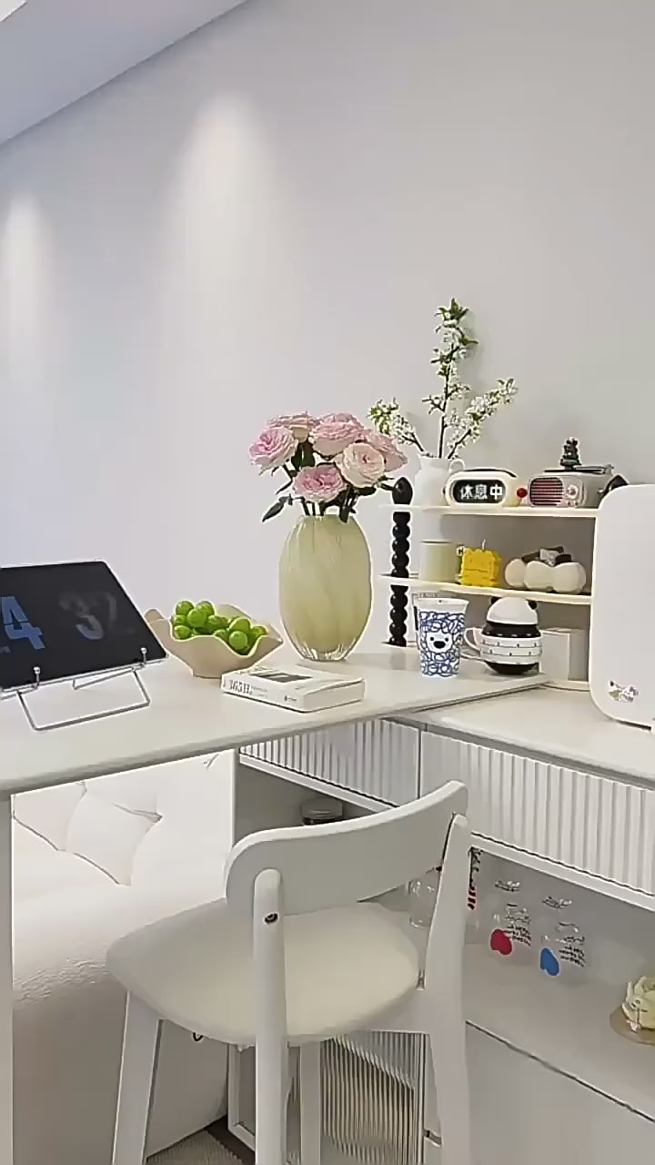 Creative Rotating Glass Vase