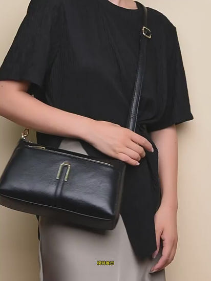 Large Capacity One Shoulder Crossbody Bag