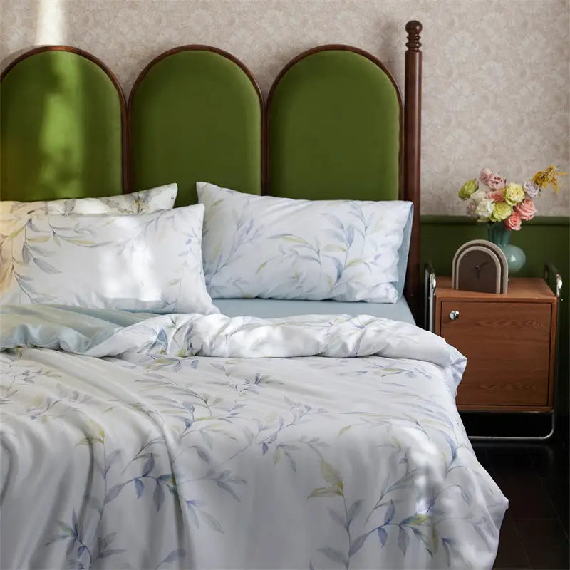 Leaf-patterned bedding set.